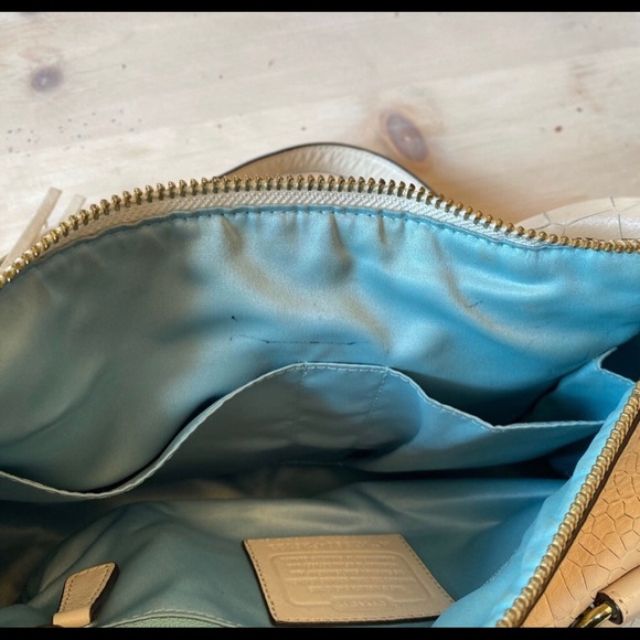 Coach satchel handbag π cream colors - Picture 6 of 6